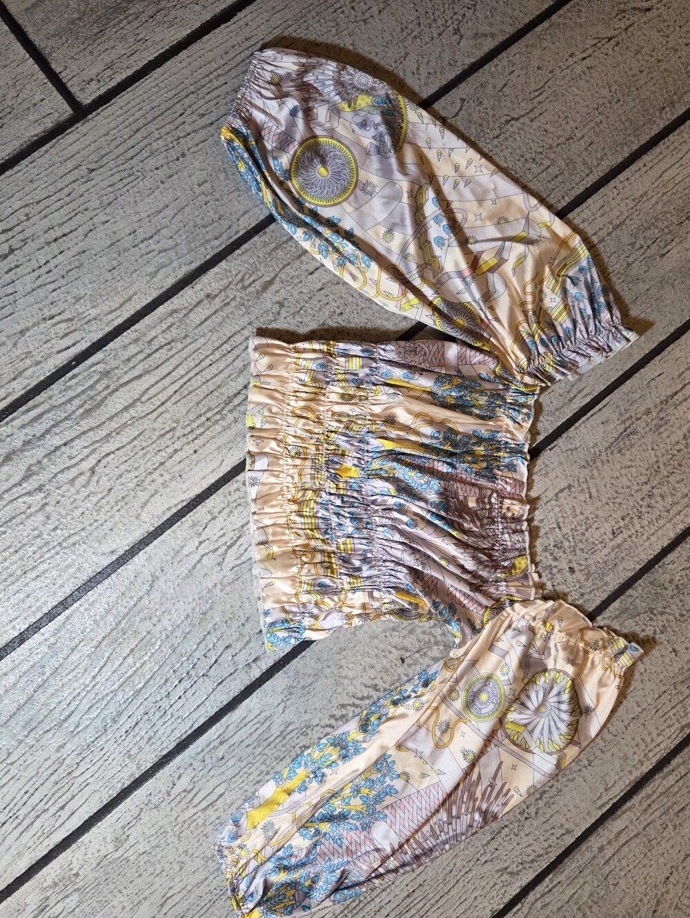 Boho AKIRA cream and pale yellow printed Top